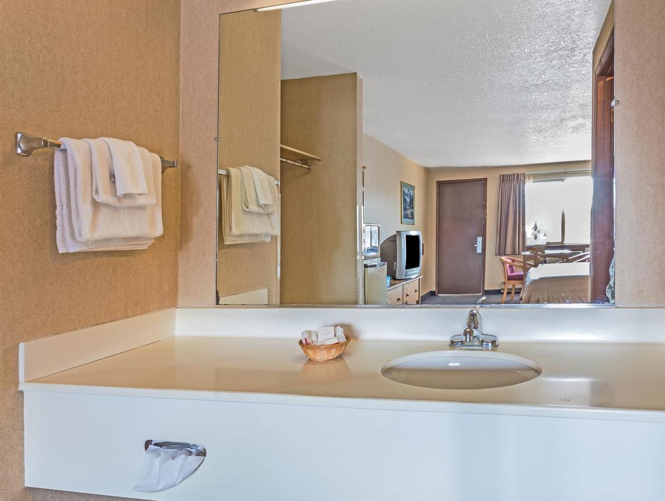 Travelodge By Wyndham Pioneer Motel Halsey